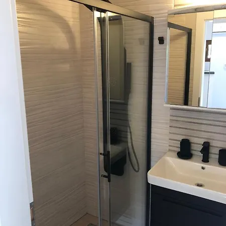 Old Town Tonka * هفار